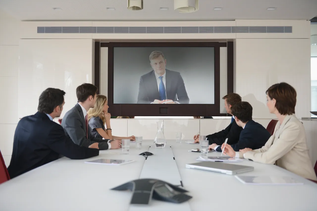 What are the outcomes you can expect from a sales meeting? And how to prepare for them.